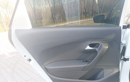 Volkswagen Polo VI (EU Market), 2017 год, 900 000 рублей, 14 фотография