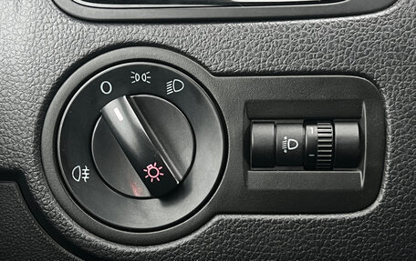 Volkswagen Polo VI (EU Market), 2011 год, 700 000 рублей, 18 фотография