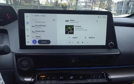 Toyota Prius IV XW50, 2025 год, 4 508 000 рублей, 17 фотография