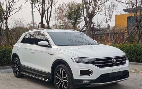 Volkswagen T-Roc I, 2022 год, 1 460 000 рублей, 3 фотография