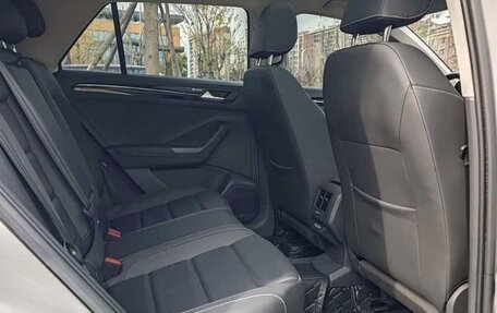 Volkswagen T-Roc I, 2022 год, 1 460 000 рублей, 15 фотография