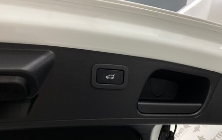 Jaguar E-Pace, 2020 год, 2 800 000 рублей, 24 фотография