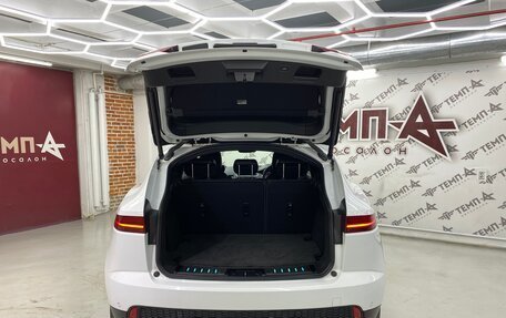 Jaguar E-Pace, 2020 год, 2 800 000 рублей, 23 фотография