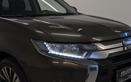 Mitsubishi Outlander III рестайлинг 3, 2019 год, 1 995 000 рублей, 25 фотография