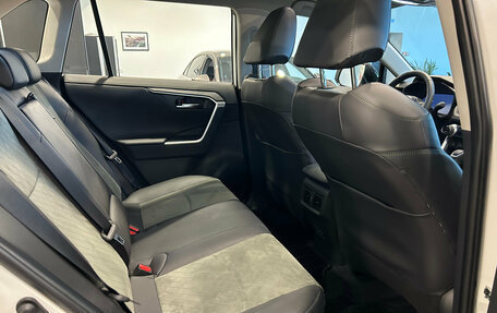 Toyota RAV4, 2025 год, 4 350 000 рублей, 22 фотография