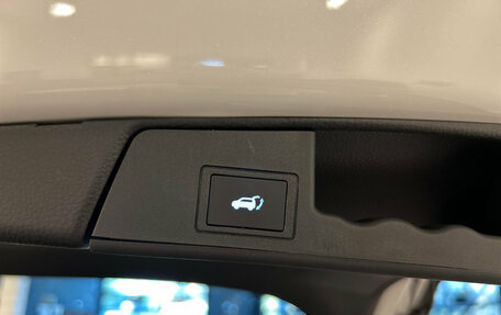 Toyota RAV4, 2025 год, 4 350 000 рублей, 21 фотография