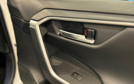 Toyota RAV4, 2025 год, 4 350 000 рублей, 23 фотография