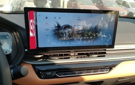 Geely Emgrand, 2025 год, 1 689 852 рублей, 13 фотография