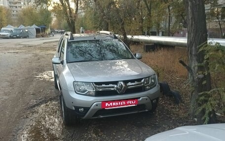Renault Duster I рестайлинг, 2016 год, 910 000 рублей, 2 фотография