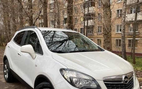 Opel Mokka I, 2014 год, 945 000 рублей, 1 фотография