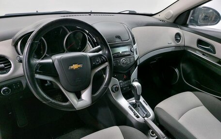 Chevrolet Cruze II, 2012 год, 749 000 рублей, 10 фотография