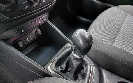 Hyundai Solaris II рестайлинг, 2017 год, 879 000 рублей, 14 фотография