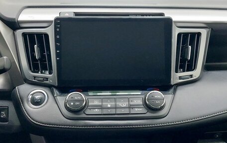 Toyota RAV4, 2017 год, 2 359 000 рублей, 13 фотография