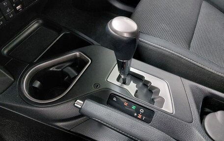 Toyota RAV4, 2017 год, 2 359 000 рублей, 14 фотография