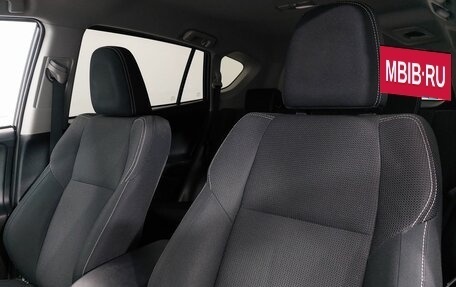 Toyota RAV4, 2017 год, 2 359 000 рублей, 17 фотография