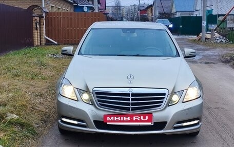 Mercedes-Benz E-Класс, 2011 год, 1 350 000 рублей, 11 фотография