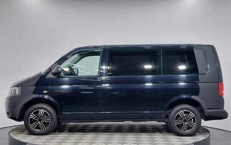 Volkswagen Caravelle T5, 2013 год, 2 229 000 рублей, 8 фотография