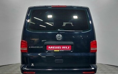 Volkswagen Caravelle T5, 2013 год, 2 229 000 рублей, 6 фотография