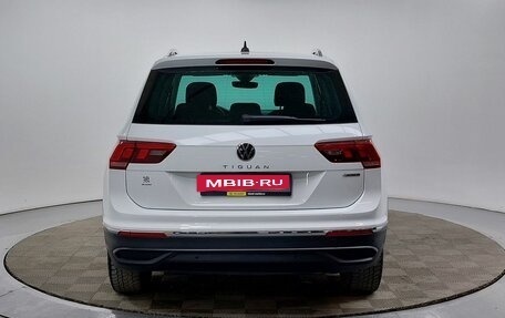 Volkswagen Tiguan II, 2021 год, 3 449 000 рублей, 6 фотография