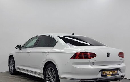 Volkswagen Passat B8 рестайлинг, 2017 год, 1 939 000 рублей, 7 фотография