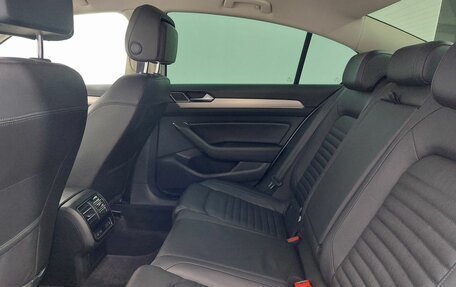 Volkswagen Passat B8 рестайлинг, 2017 год, 1 939 000 рублей, 20 фотография