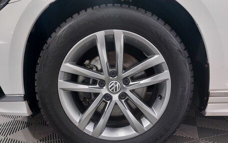 Volkswagen Passat B8 рестайлинг, 2017 год, 1 939 000 рублей, 24 фотография