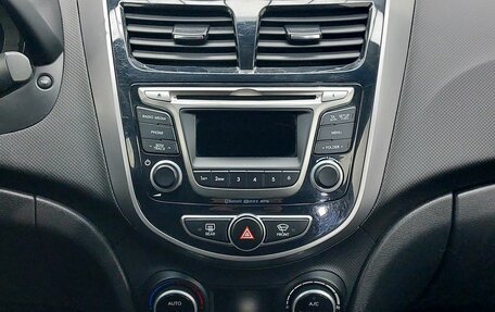 Hyundai Solaris II рестайлинг, 2016 год, 1 199 000 рублей, 13 фотография