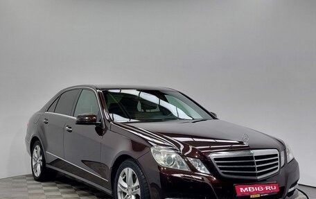 Mercedes-Benz E-Класс, 2013 год, 1 799 000 рублей, 3 фотография