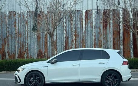 Volkswagen Golf VII, 2021 год, 2 000 000 рублей, 2 фотография