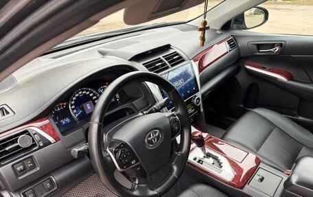 Toyota Camry, 2013 год, 1 820 000 рублей, 10 фотография