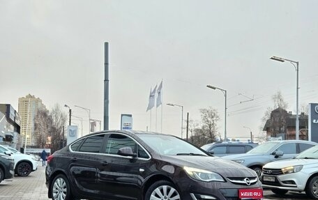 Opel Astra J, 2014 год, 839 000 рублей, 1 фотография