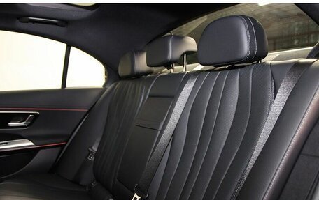 Mercedes-Benz E-Класс, 2025 год, 10 300 000 рублей, 13 фотография