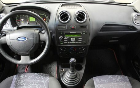 Ford Fiesta, 2006 год, 350 000 рублей, 17 фотография