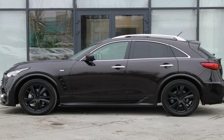 Infiniti QX70, 2014 год, 2 199 000 рублей, 9 фотография