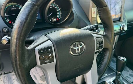 Toyota Land Cruiser Prado 150 рестайлинг 2, 2011 год, 2 899 000 рублей, 13 фотография