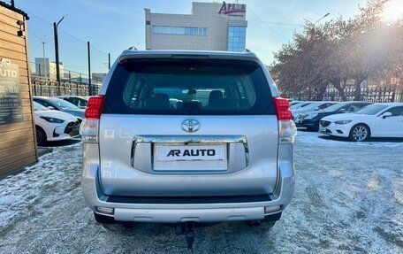 Toyota Land Cruiser Prado 150 рестайлинг 2, 2011 год, 2 899 000 рублей, 8 фотография