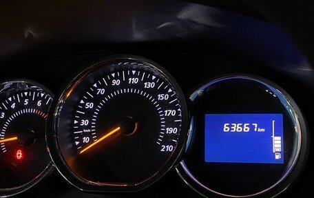 Renault Sandero II рестайлинг, 2017 год, 999 000 рублей, 2 фотография