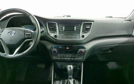 Hyundai Tucson III, 2017 год, 1 879 000 рублей, 12 фотография