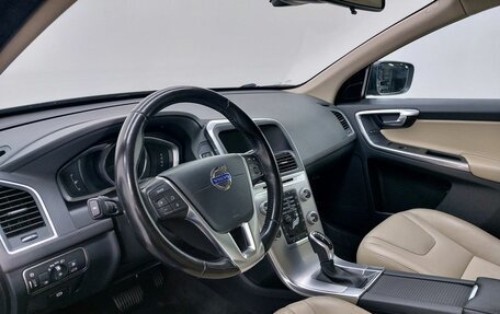 Volvo XC60 II, 2016 год, 2 400 000 рублей, 10 фотография