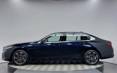 BMW 5 серия, 2025 год, 8 800 000 рублей, 8 фотография