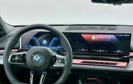 BMW 5 серия, 2025 год, 8 800 000 рублей, 14 фотография