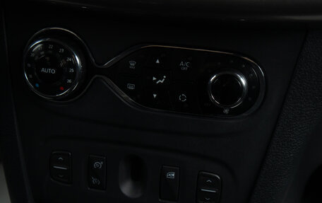 Renault Logan II, 2020 год, 1 199 000 рублей, 14 фотография