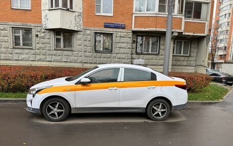 KIA Rio IV, 2021 год, 935 000 рублей, 2 фотография