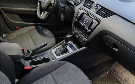 Skoda Octavia, 2013 год, 1 350 000 рублей, 17 фотография