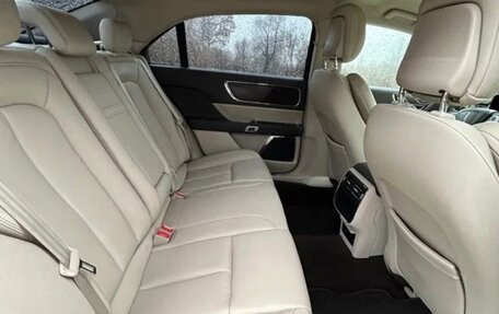 Lincoln Continental IX, 2019 год, 3 000 000 рублей, 10 фотография