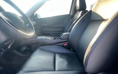 Honda Vezel, 2022 год, 1 590 000 рублей, 10 фотография