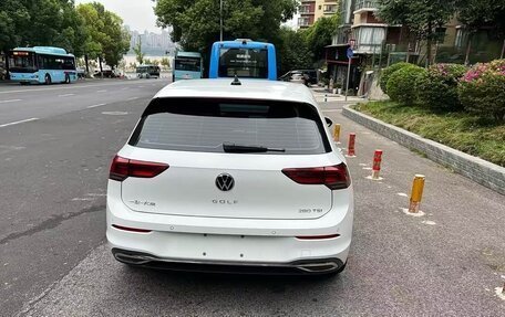 Volkswagen Golf VIII, 2023 год, 2 000 044 рублей, 4 фотография