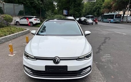 Volkswagen Golf VIII, 2023 год, 2 000 044 рублей, 2 фотография