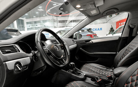 Volkswagen Jetta VI, 2018 год, 1 280 000 рублей, 20 фотография