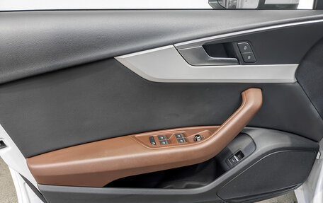 Audi A4, 2019 год, 2 995 000 рублей, 19 фотография